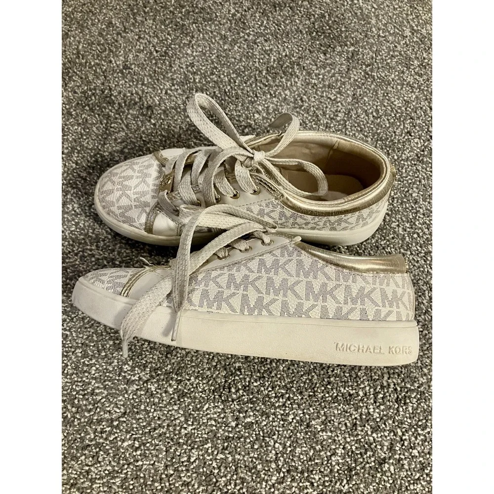 Michael Kors Girls Youth Size 1 Lace up Sneakers Shoes‎ Beige Gold MK Logo